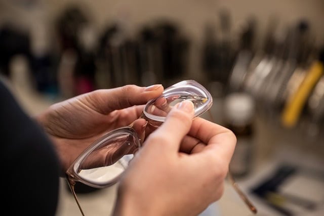 carbonari riparazione occhiali
